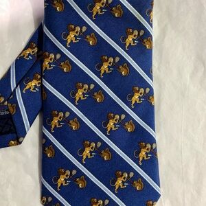 Vineyard Vines Custom Collection Racquet Club of Chicago Silk Tie 2015
